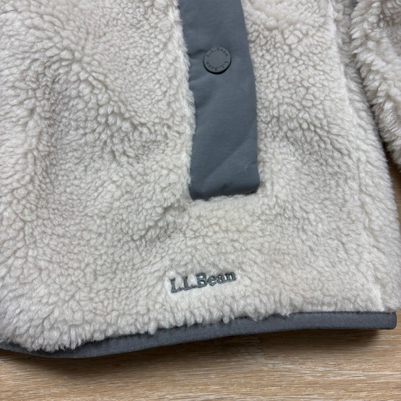LL Bean Bean's Sherpa Fleece Full Button Jacket Women's Medium Color Cream - Picture 2 of 6